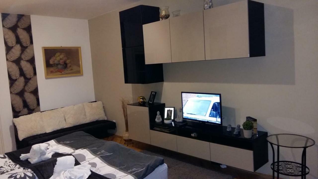 Heni Apartman 瑙吉考尼饶 外观 照片